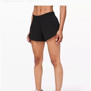 NWOT size 8 lululemon shorts